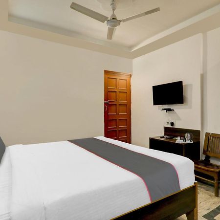 Collection O Premier Near Hazratganj Hotel Lucknow Eksteriør billede