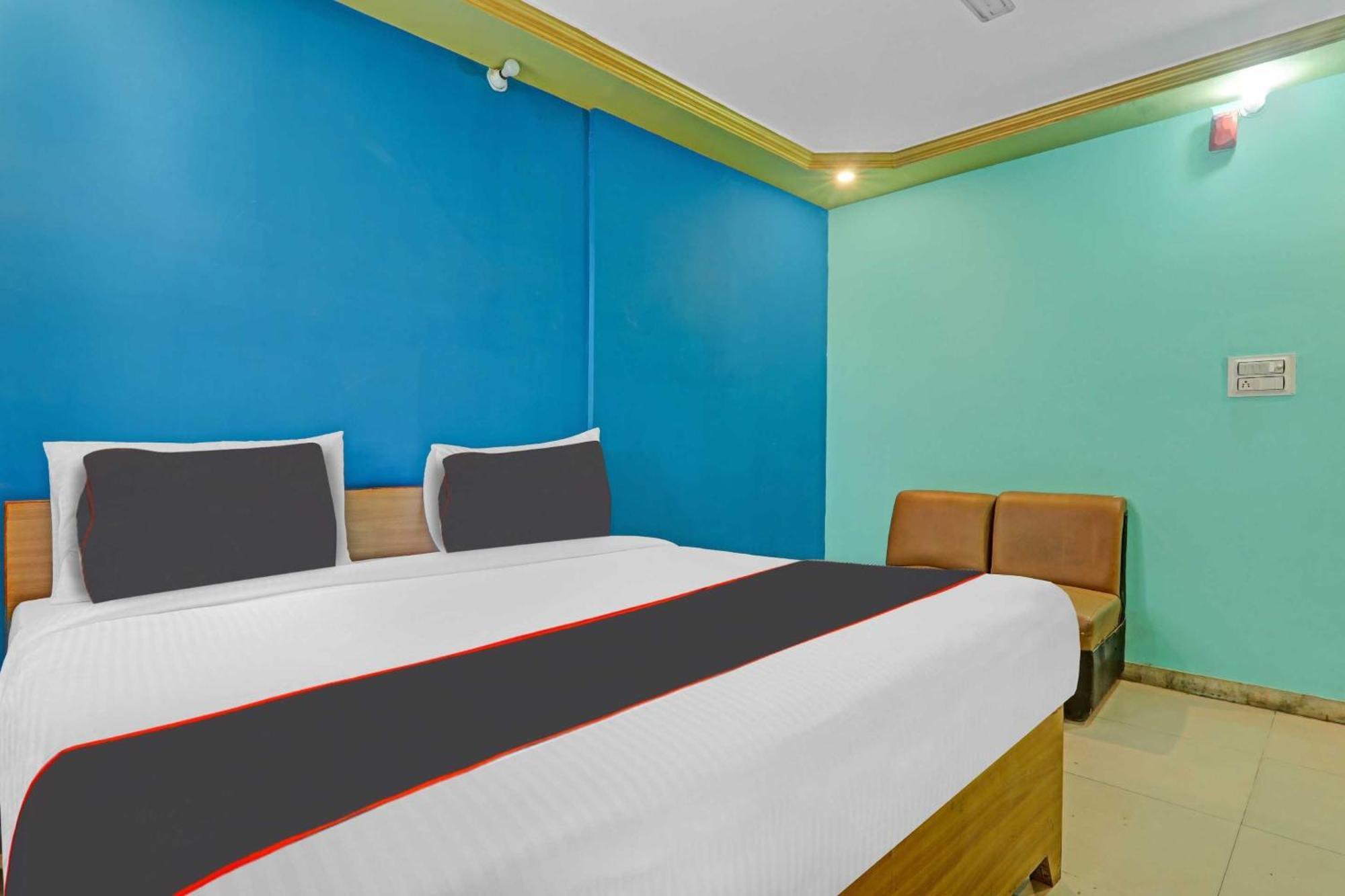 Collection O Premier Near Hazratganj Hotel Lucknow Eksteriør billede
