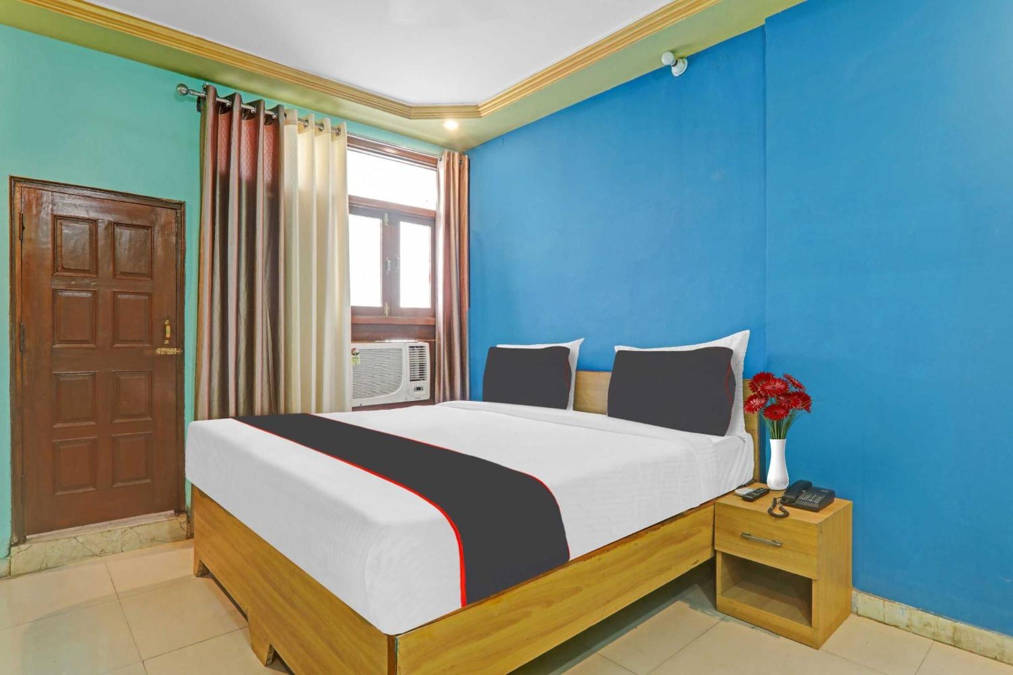 Collection O Premier Near Hazratganj Hotel Lucknow Eksteriør billede