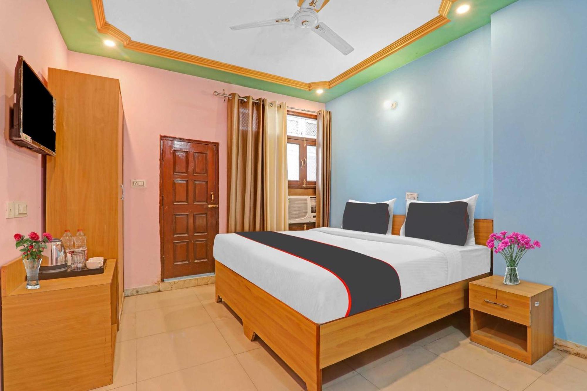Collection O Premier Near Hazratganj Hotel Lucknow Eksteriør billede
