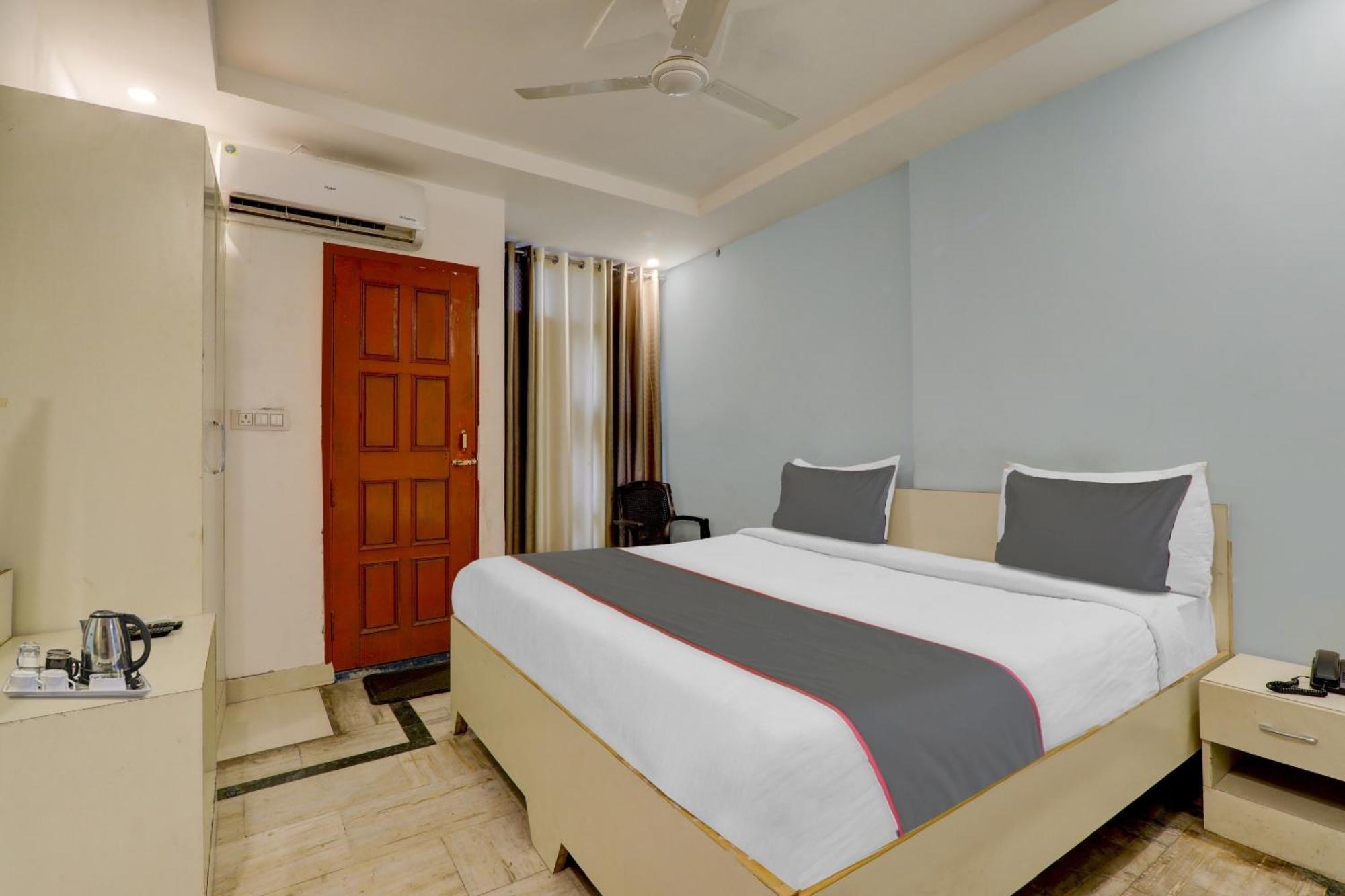 Collection O Premier Near Hazratganj Hotel Lucknow Eksteriør billede